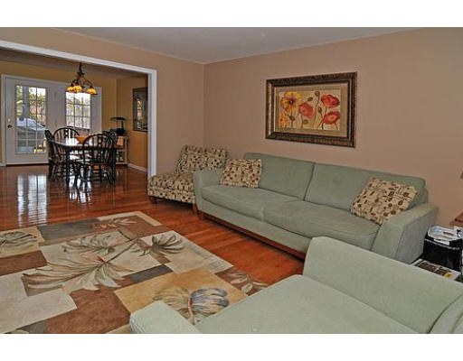 22 Redgate Road Dracut, MA 01826 - Photo 7 of 15 Gallery Image 7