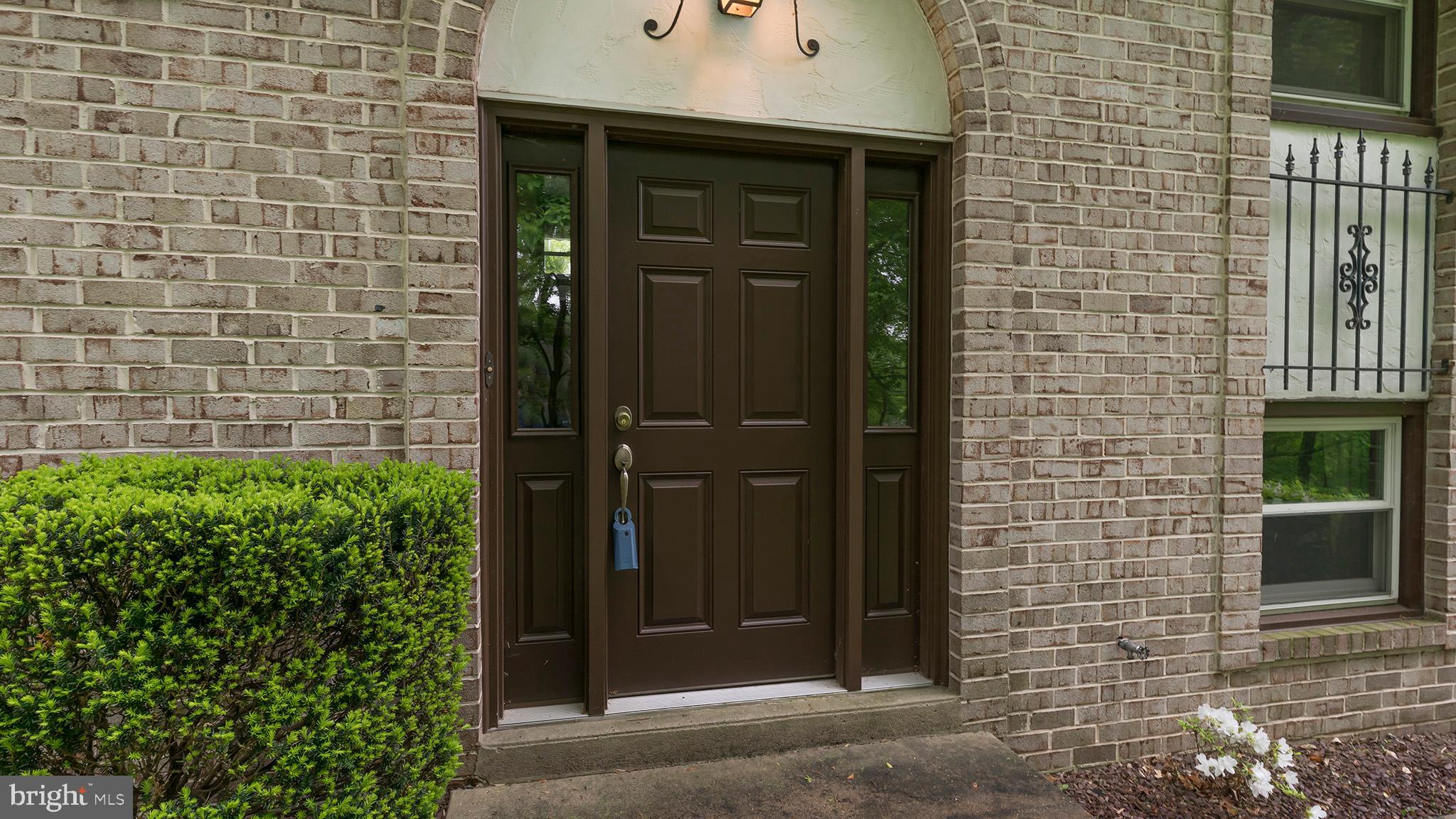 2868 Spring Valley Road Lancaster, PA 17601 - Photo 3 of 31 Gallery Image 3