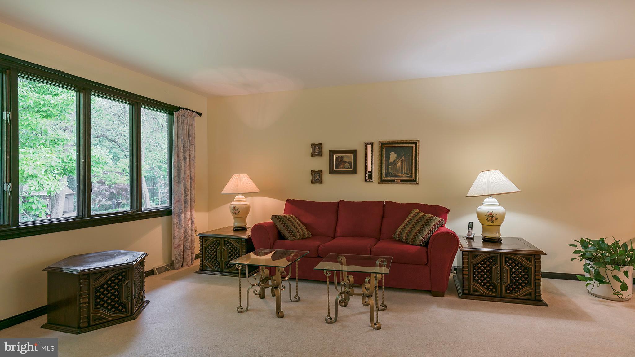 2868 Spring Valley Road Lancaster, PA 17601 - Photo 6 of 31 Gallery Image 6