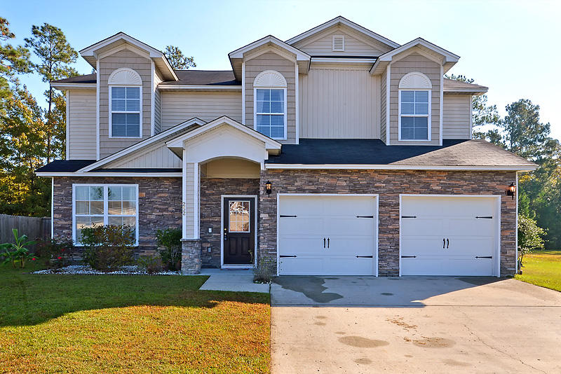 252 Westbrooke Road Summerville, SC 29486 - Photo 3 of 28 Curb appeal galore