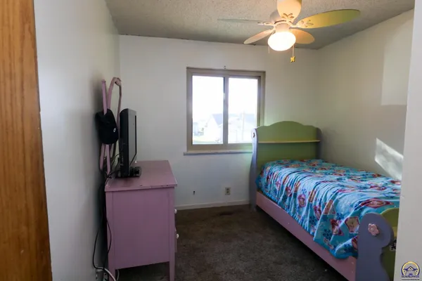 $208,000 | 3514 West 20th Avenue, Emporia, KS 66801