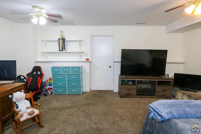 $219,900 | 3514 West 20th Avenue, Emporia, KS 66801