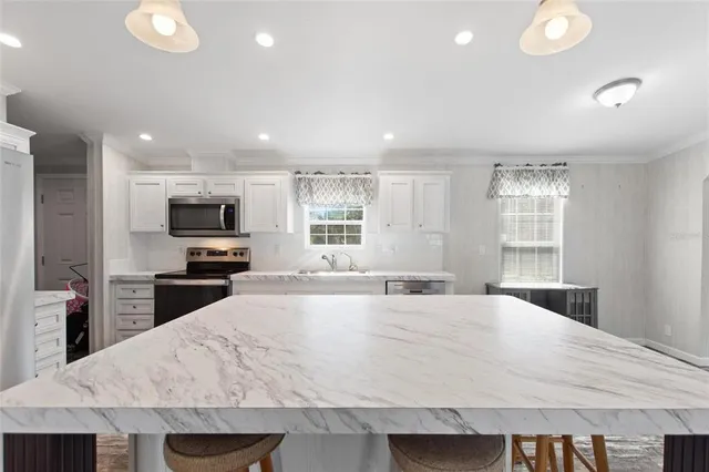 $300,000 | 2337 East Main Street, Lakeland, FL 33801