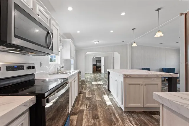 $300,000 | 2337 East Main Street, Lakeland, FL 33801