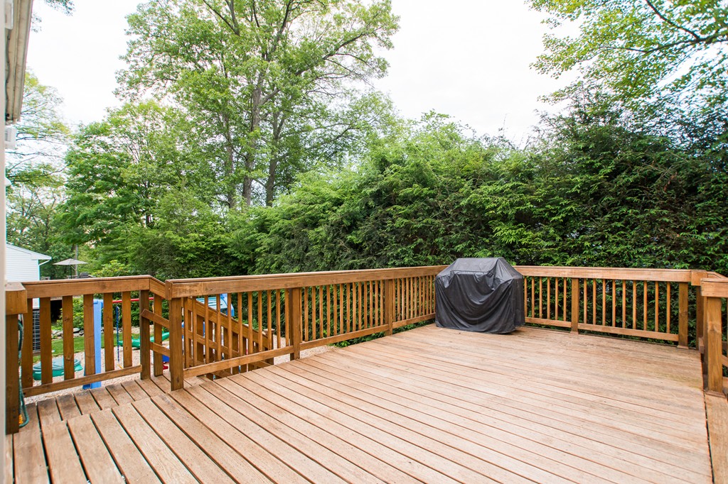 16 Robin Road Milford, MA 01757 - Photo 27 of 30 Gallery Image 27