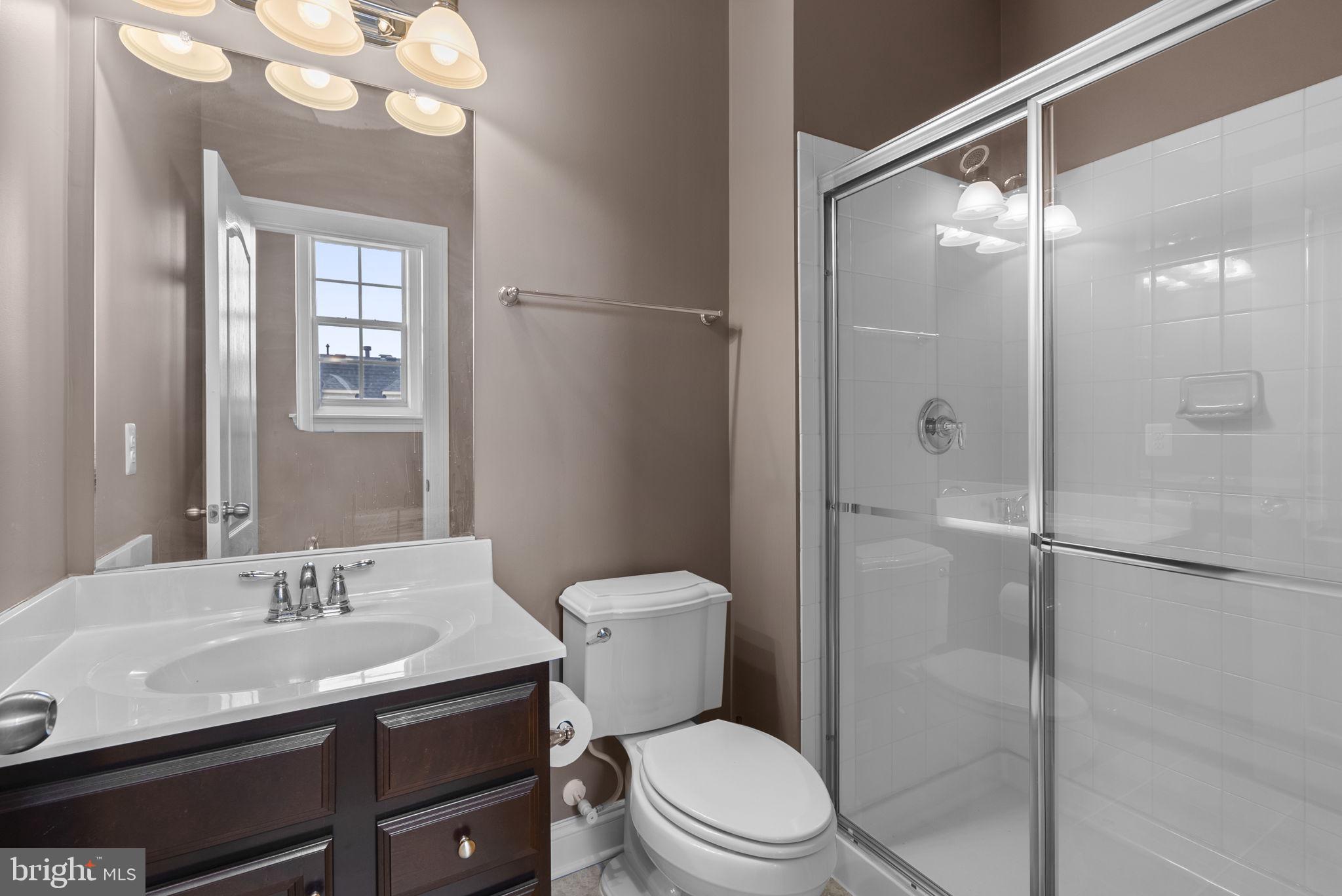 807 Admirals Way, Unit 317 Oxon Hill, MD 20745 - Photo 29 of 39