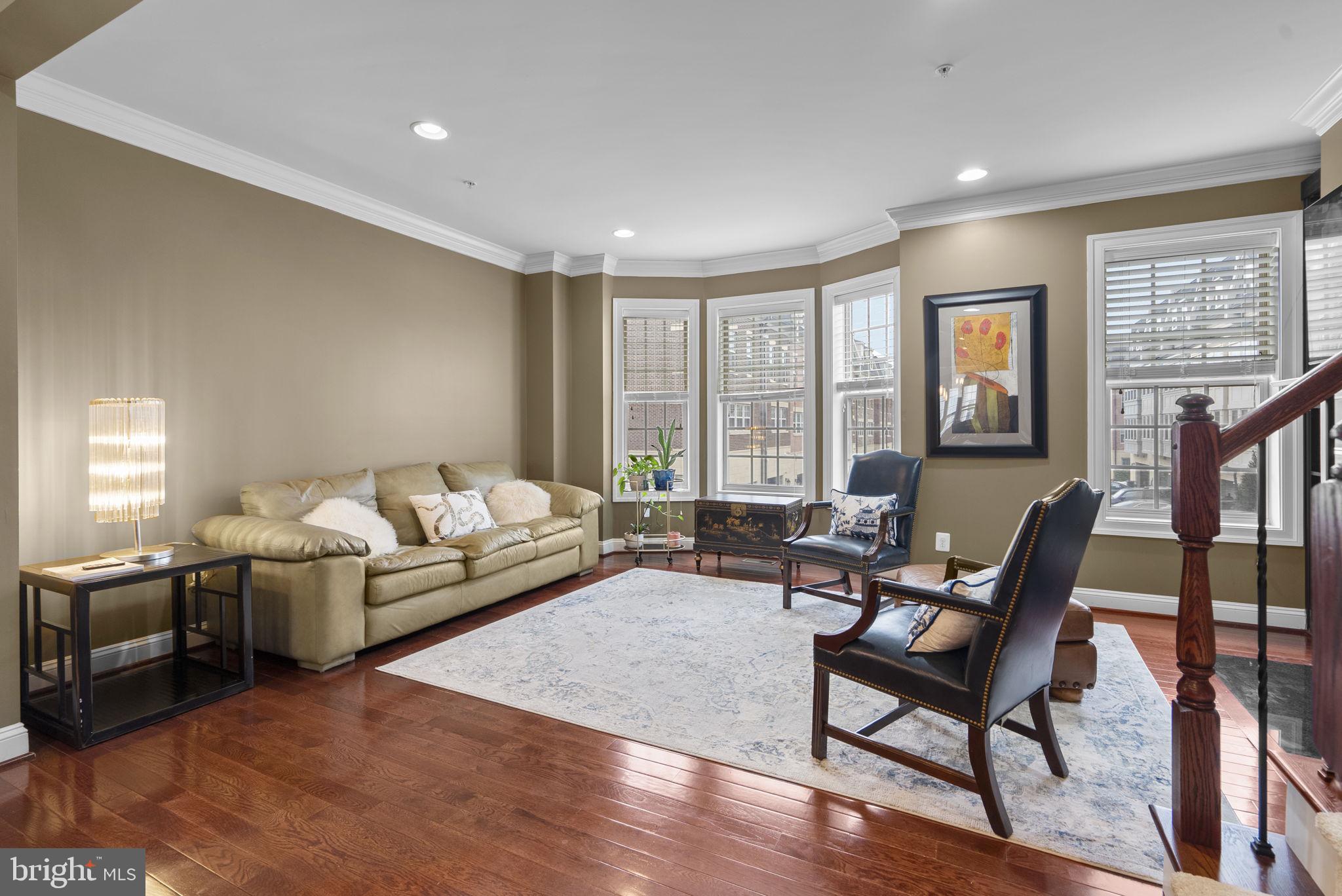 807 Admirals Way, Unit 317 Oxon Hill, MD 20745 - Photo 5 of 39