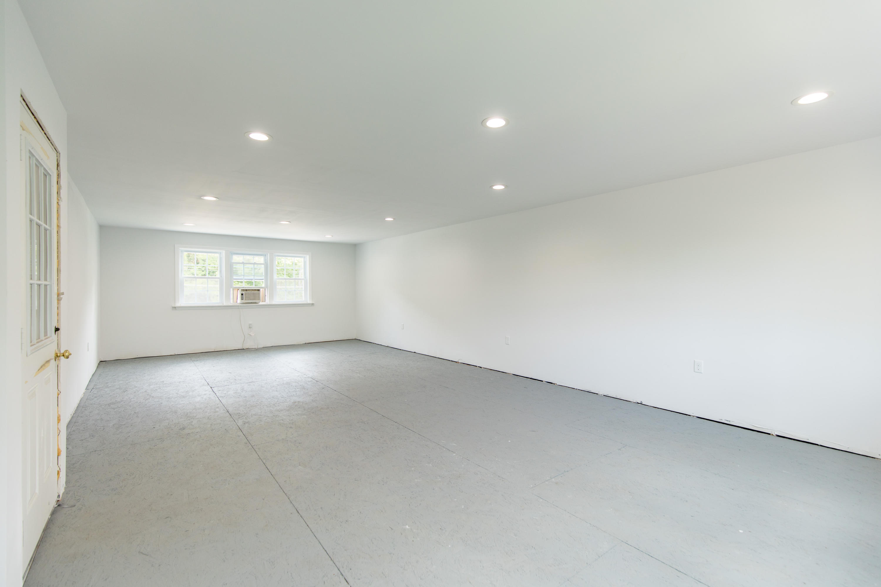 85 Pleasant Street Springvale, ME 04083 - Photo 46 of 72 85 Pleasant Street Springvale-36