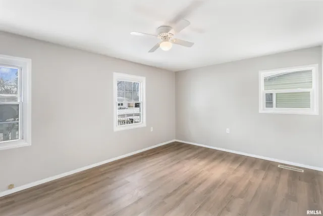 $109,900 | 1241 Garden Lane, Galesburg, IL 61401