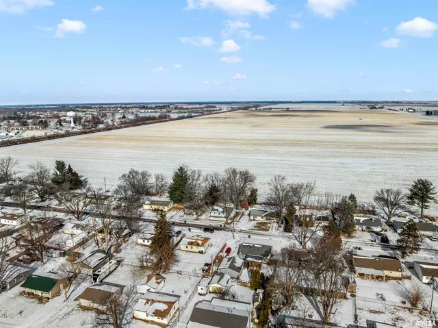 $109,900 | 1241 Garden Lane, Galesburg, IL 61401