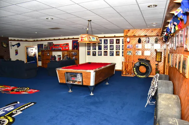 $585,000 | 509 Mt Ashley Road, Evansville, IN 47711