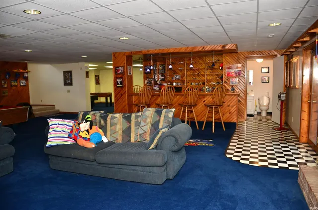 $585,000 | 509 Mt Ashley Road, Evansville, IN 47711