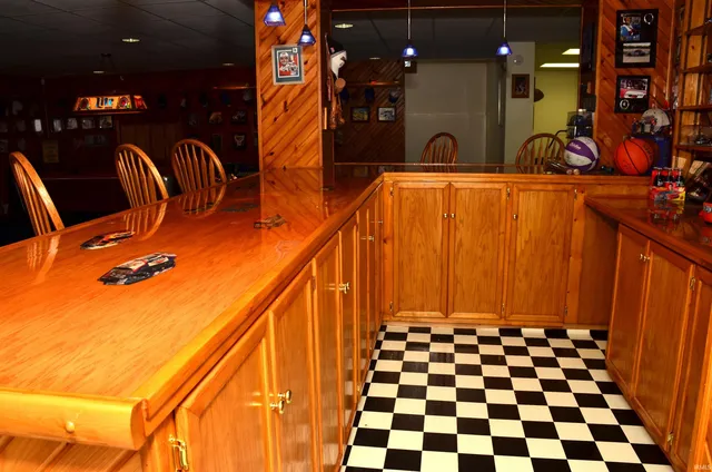 $585,000 | 509 Mt Ashley Road, Evansville, IN 47711