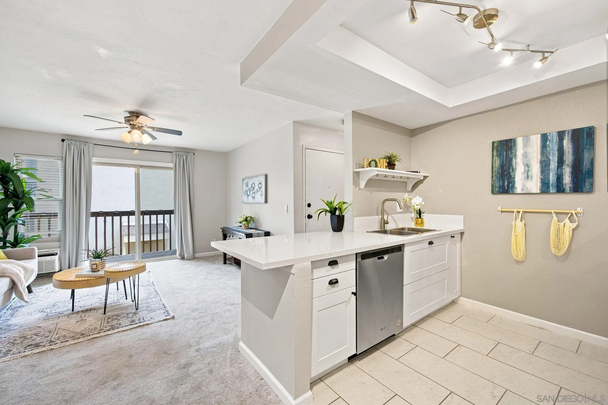 6036 Rancho Mission Road, Unit 354 San Diego, CA 92108 - Photo 8 of 23 Gallery Image 8