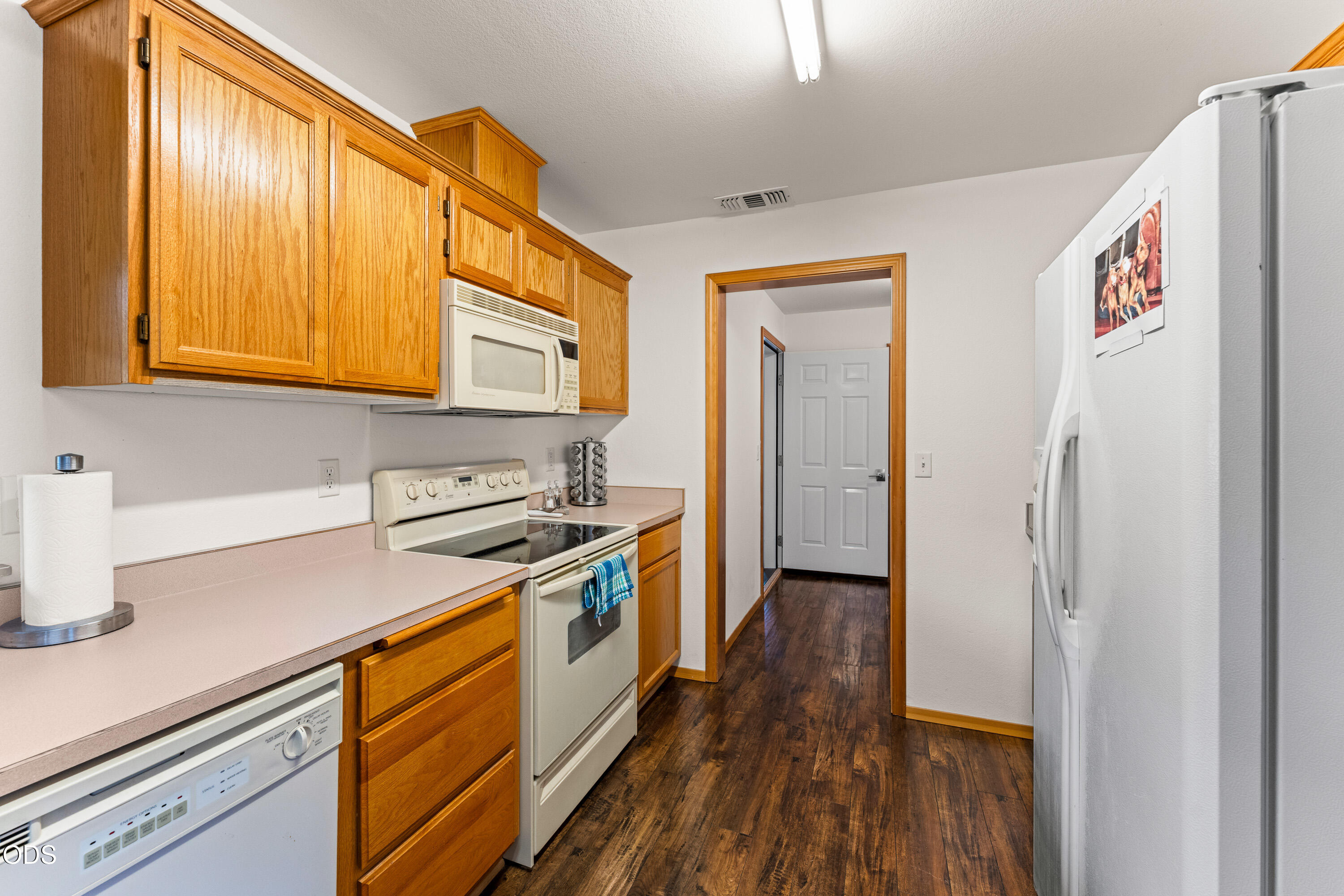 26268 Highway 62 Trail, OR 97541 - Photo 10 of 32