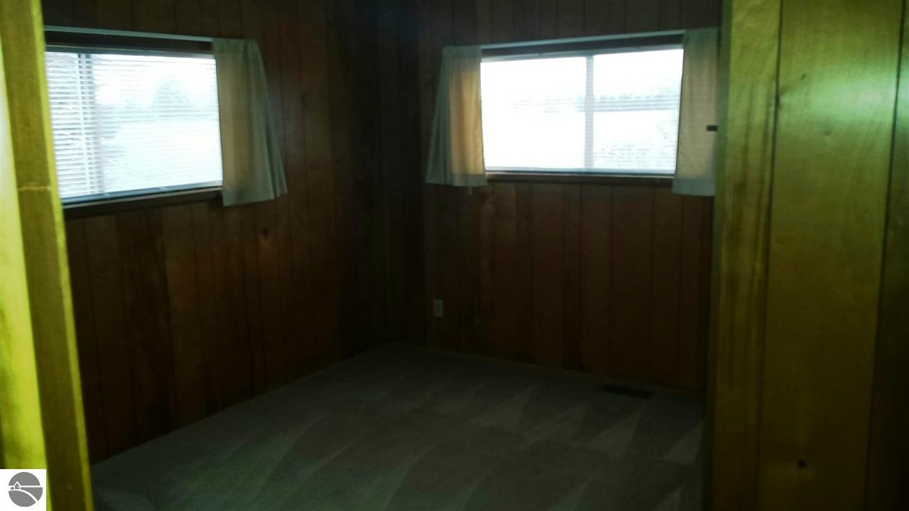 9420 East Blanchard Road Shepherd, MI 48883 - Photo 6 of 14 1792368-5.JPG