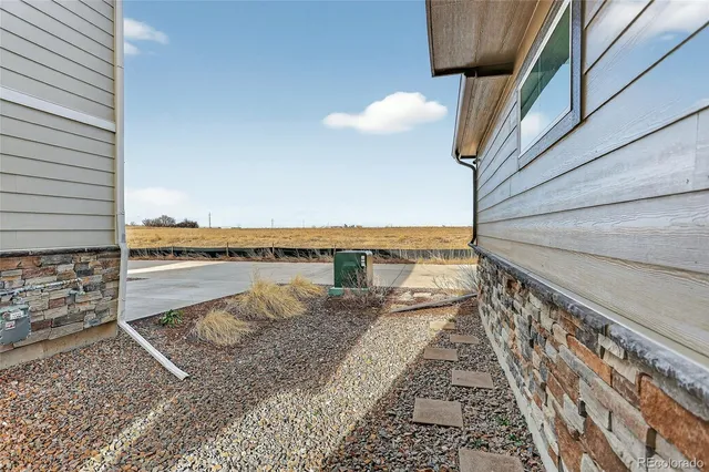 $463,900 | 21885 East 9th Place, Aurora, CO 80018