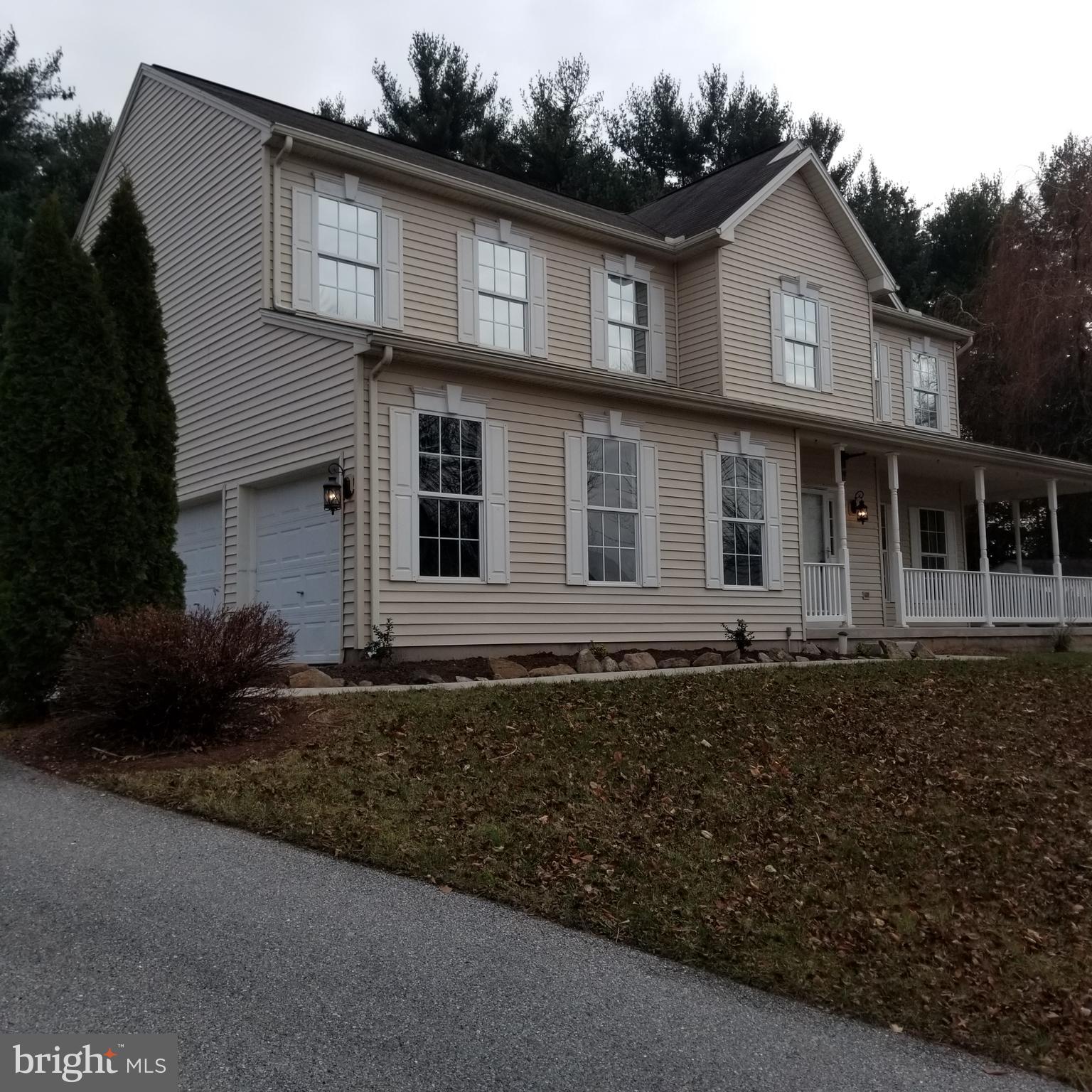 2285 Warwick Road York, PA 17408 - Photo 2 of 47 Gallery Image 2