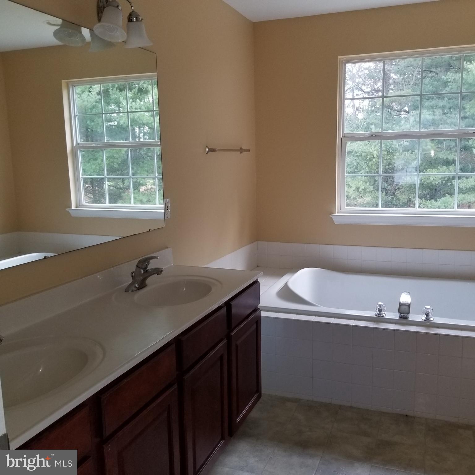 2285 Warwick Road York, PA 17408 - Photo 27 of 47 Gallery Image 27
