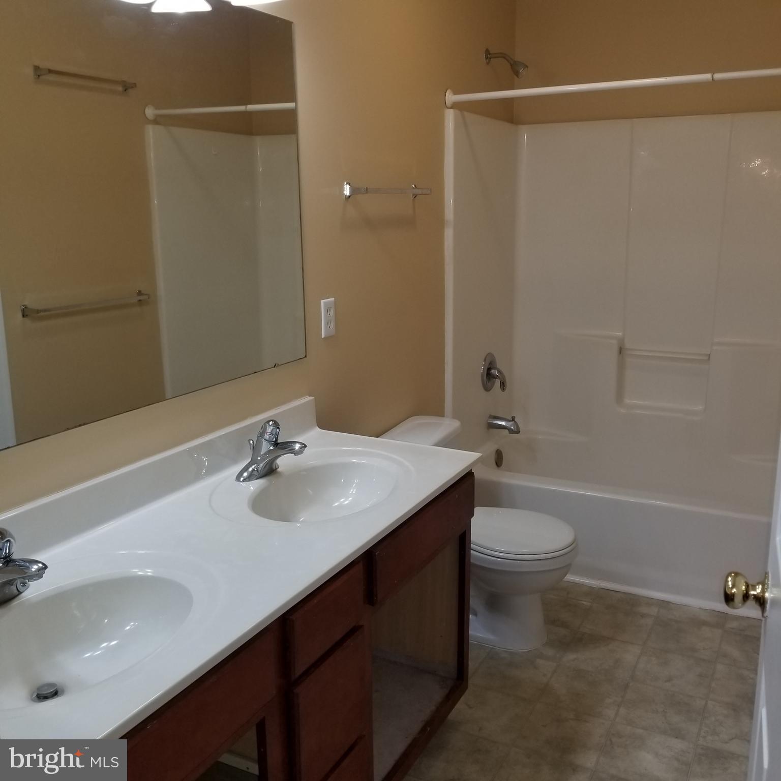 2285 Warwick Road York, PA 17408 - Photo 31 of 47 Gallery Image 31