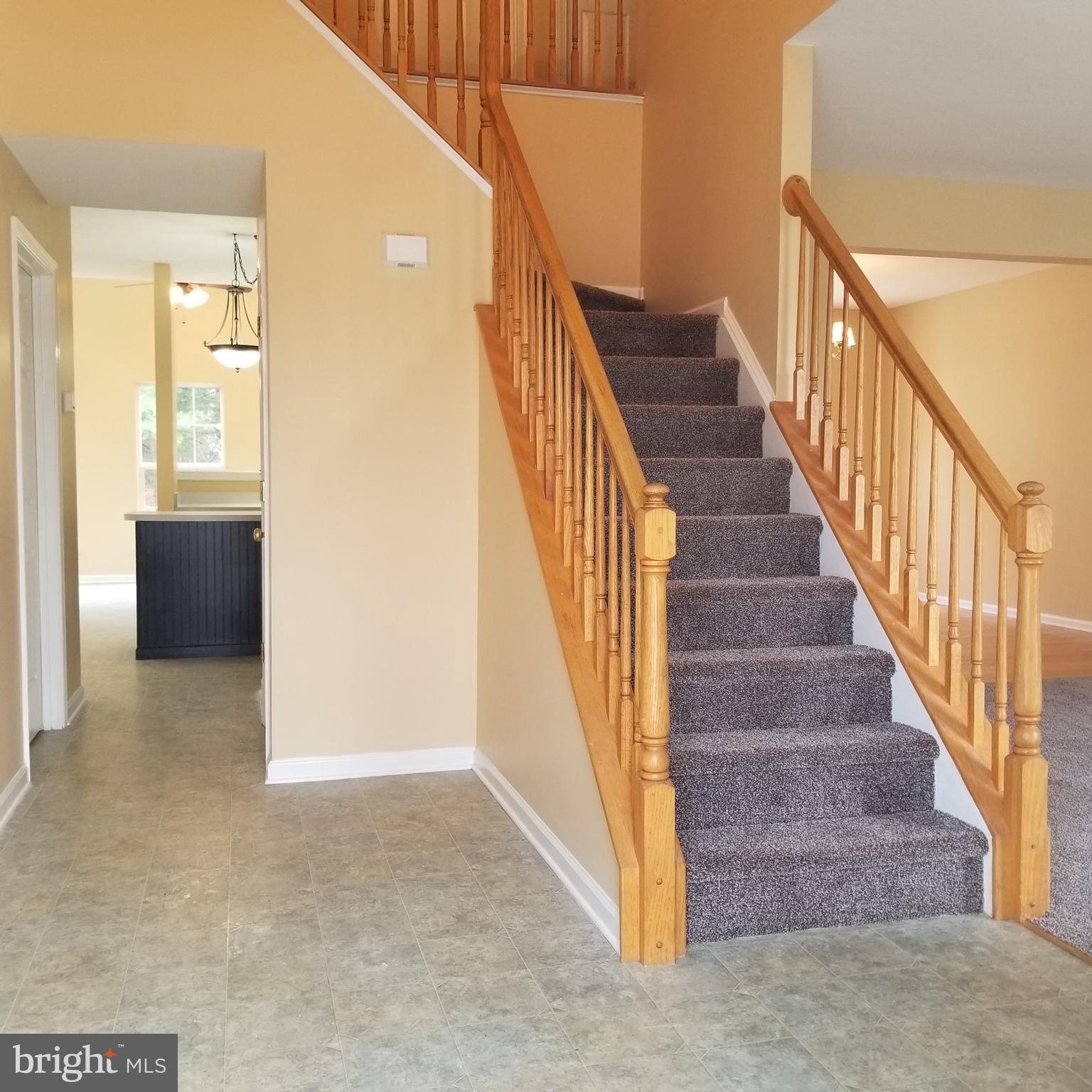 2285 Warwick Road York, PA 17408 - Photo 5 of 47 Gallery Image 5