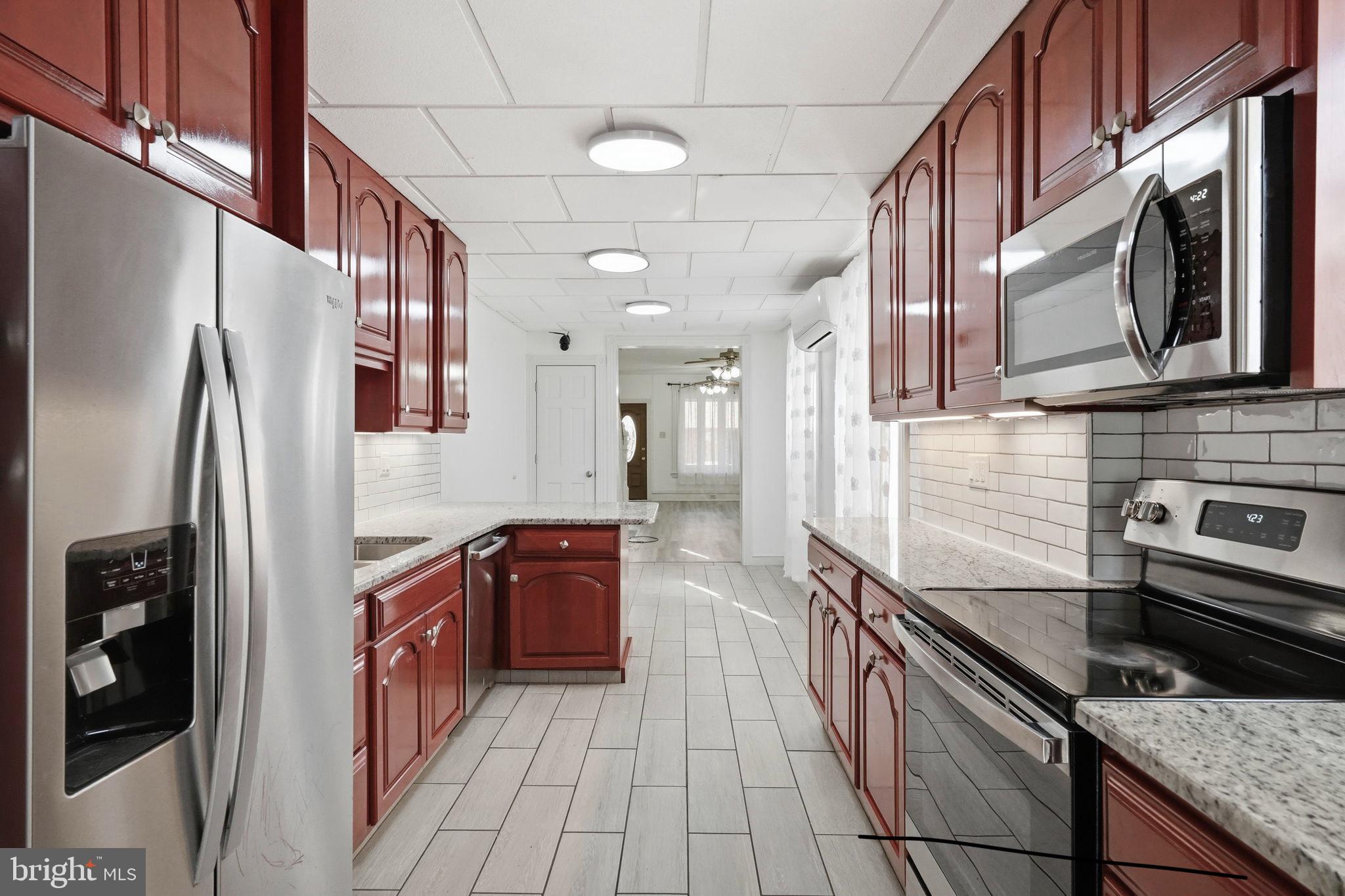 1232 Locust Street Reading, PA 19604 - Photo 18 of 46