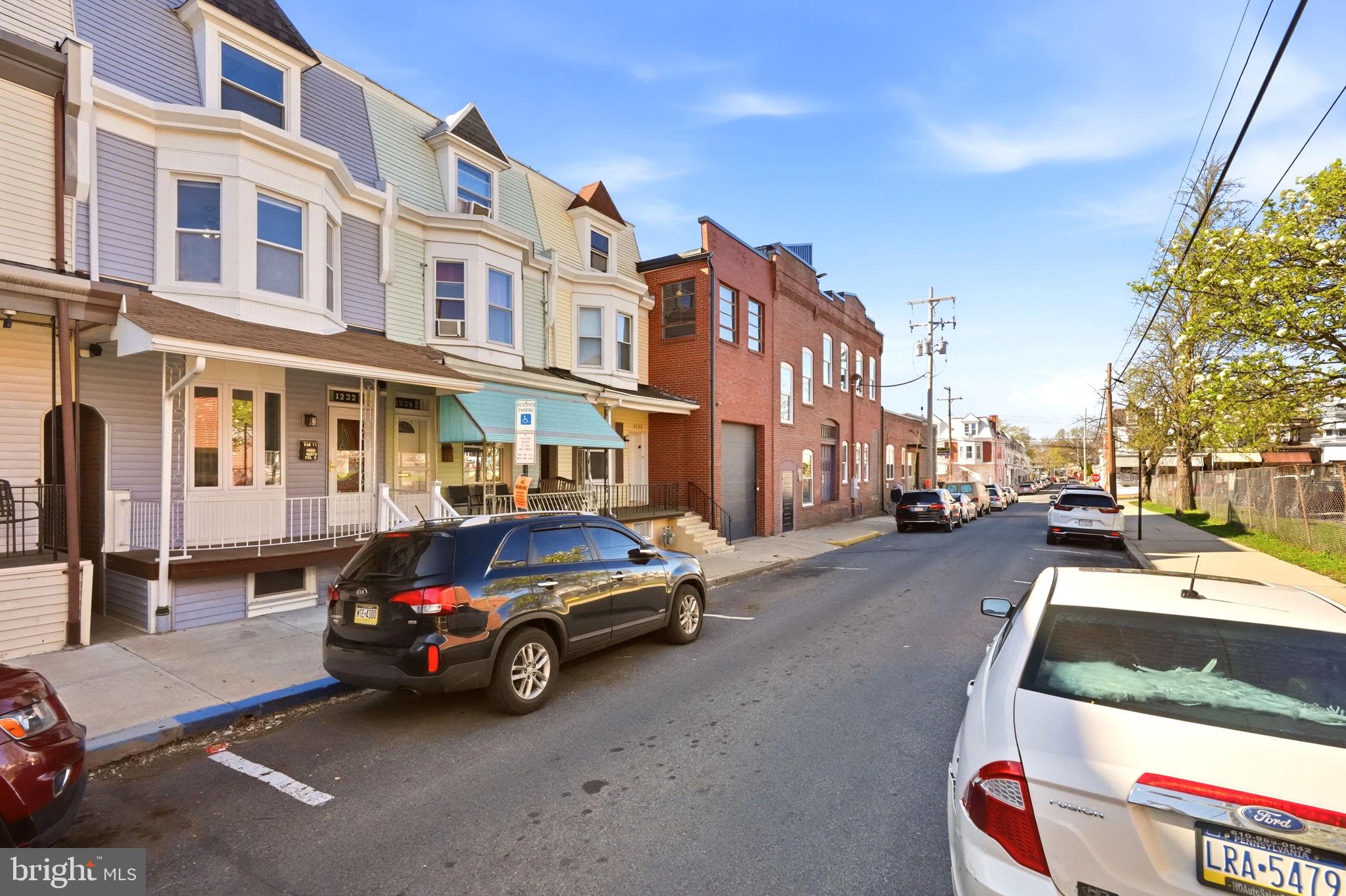 1232 Locust Street Reading, PA 19604 - Photo 2 of 46