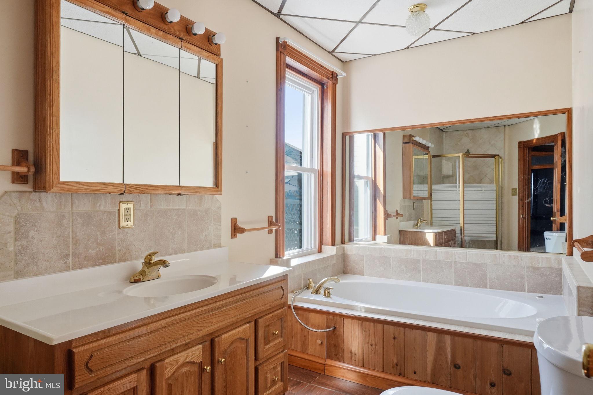 1232 Locust Street Reading, PA 19604 - Photo 22 of 46