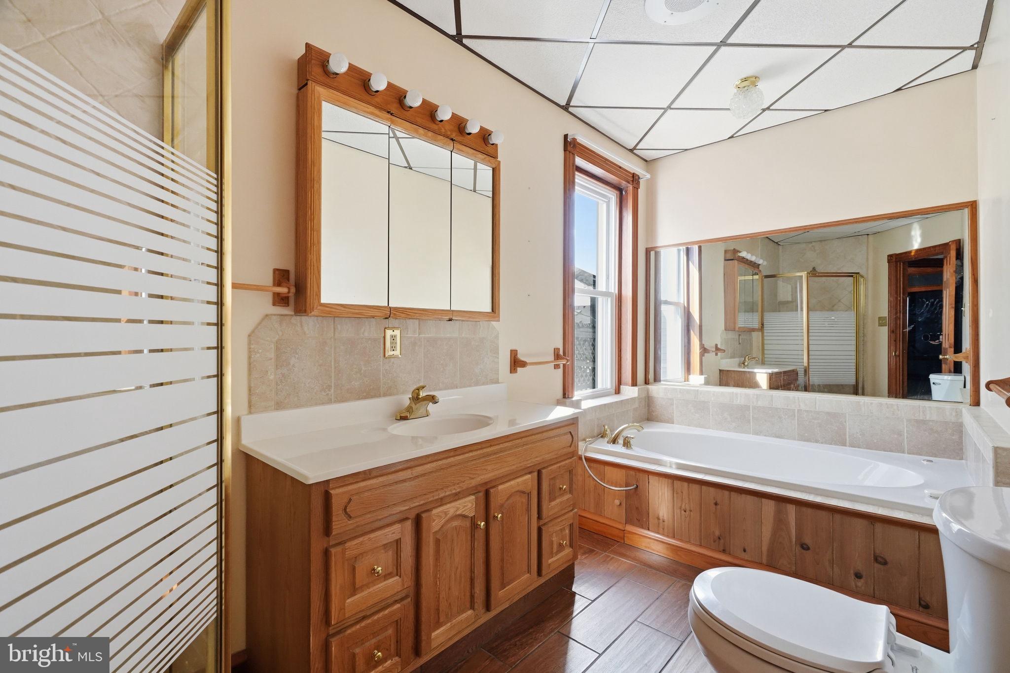 1232 Locust Street Reading, PA 19604 - Photo 26 of 46