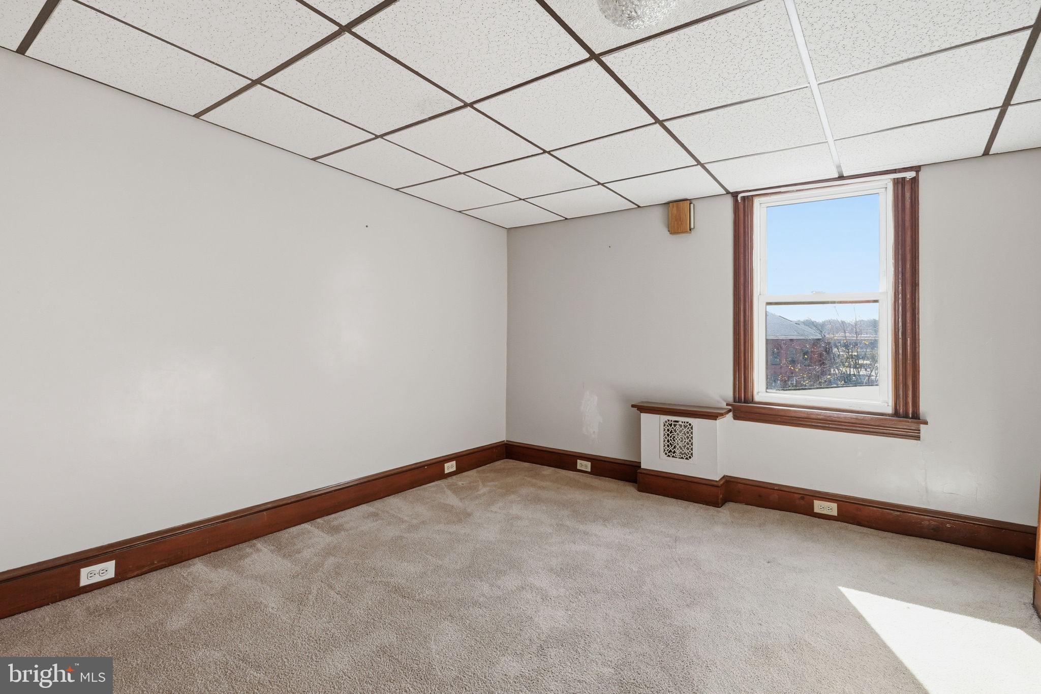 1232 Locust Street Reading, PA 19604 - Photo 28 of 46