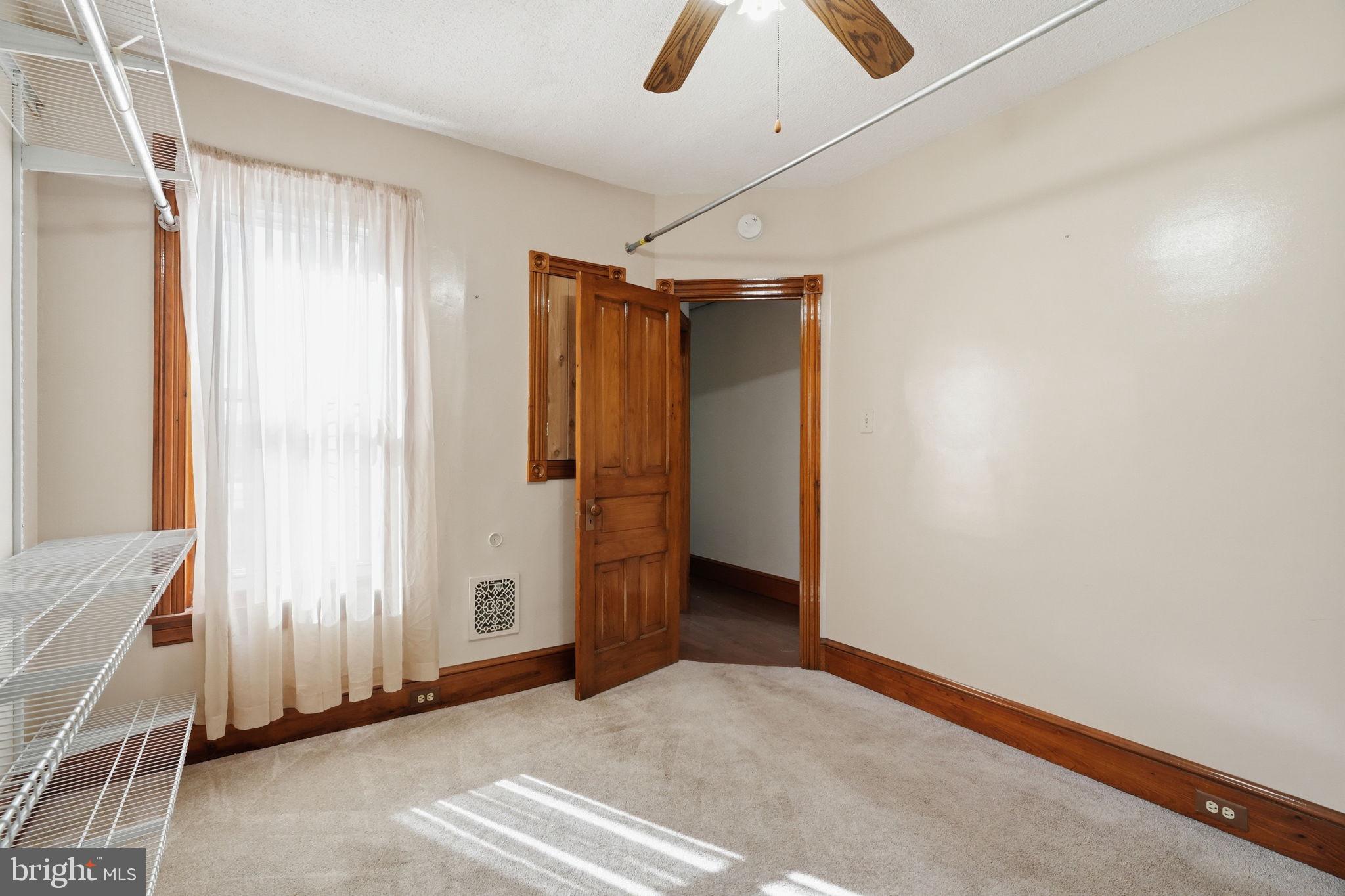 1232 Locust Street Reading, PA 19604 - Photo 34 of 46