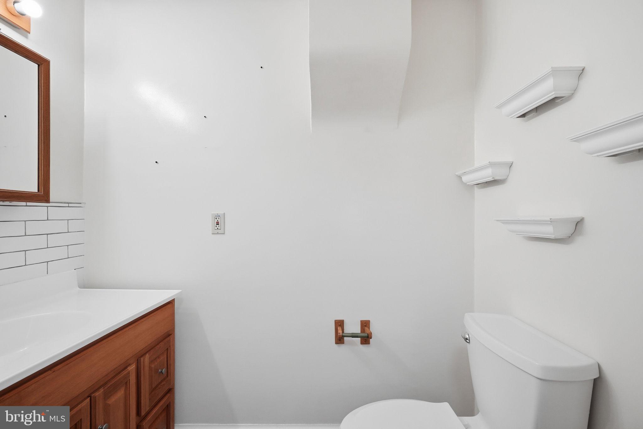 1232 Locust Street Reading, PA 19604 - Photo 35 of 46