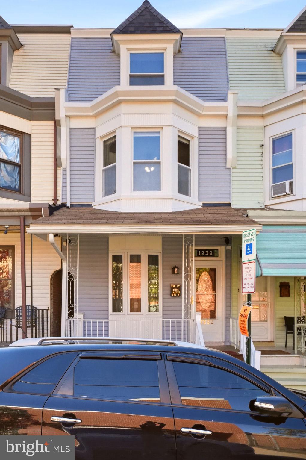 1232 Locust Street Reading, PA 19604 - Photo 4 of 46