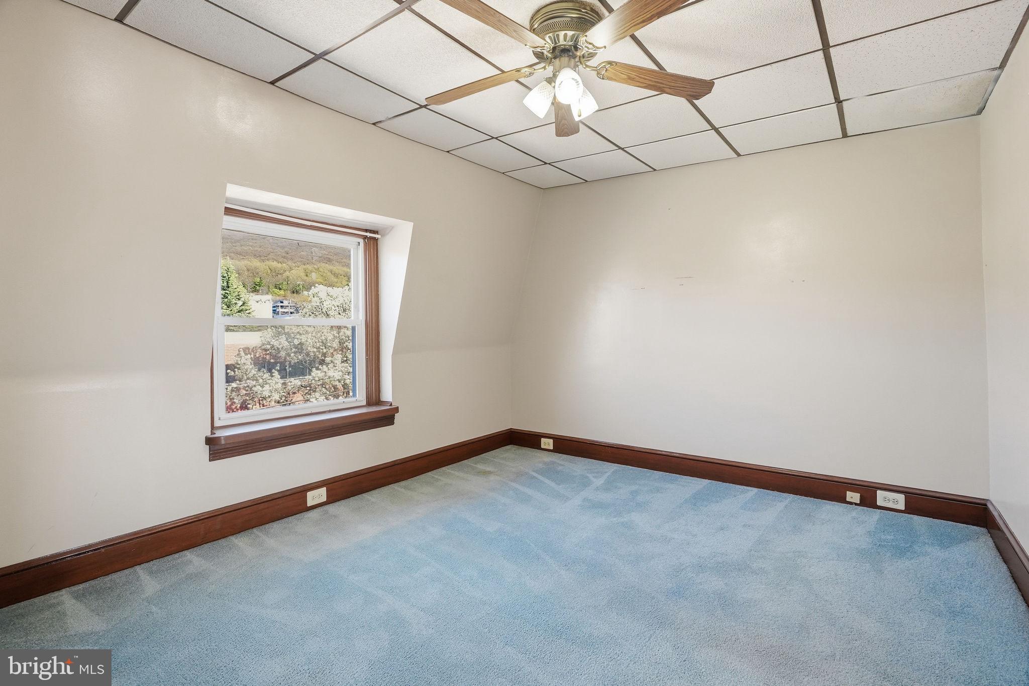 1232 Locust Street Reading, PA 19604 - Photo 42 of 46