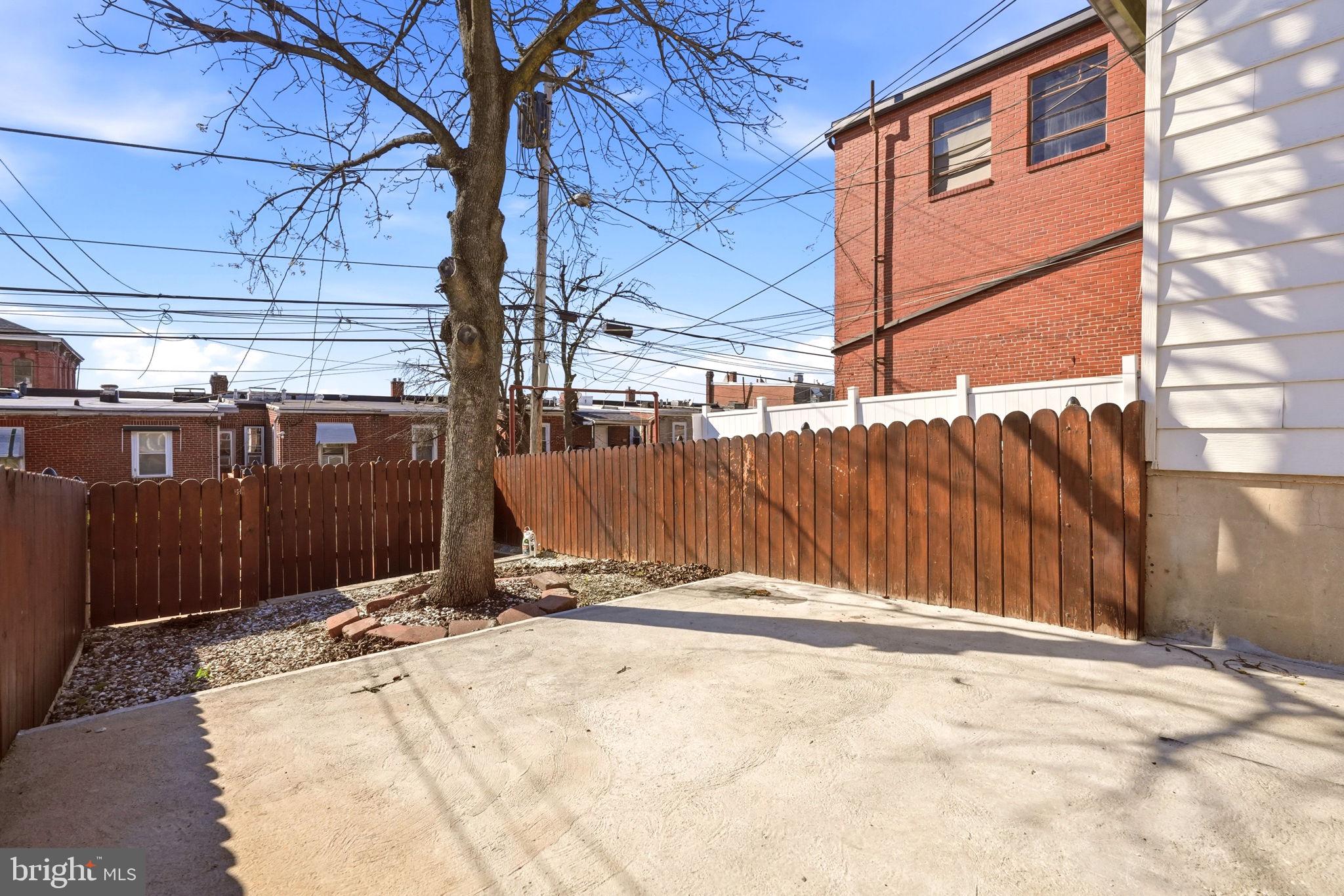 1232 Locust Street Reading, PA 19604 - Photo 43 of 46