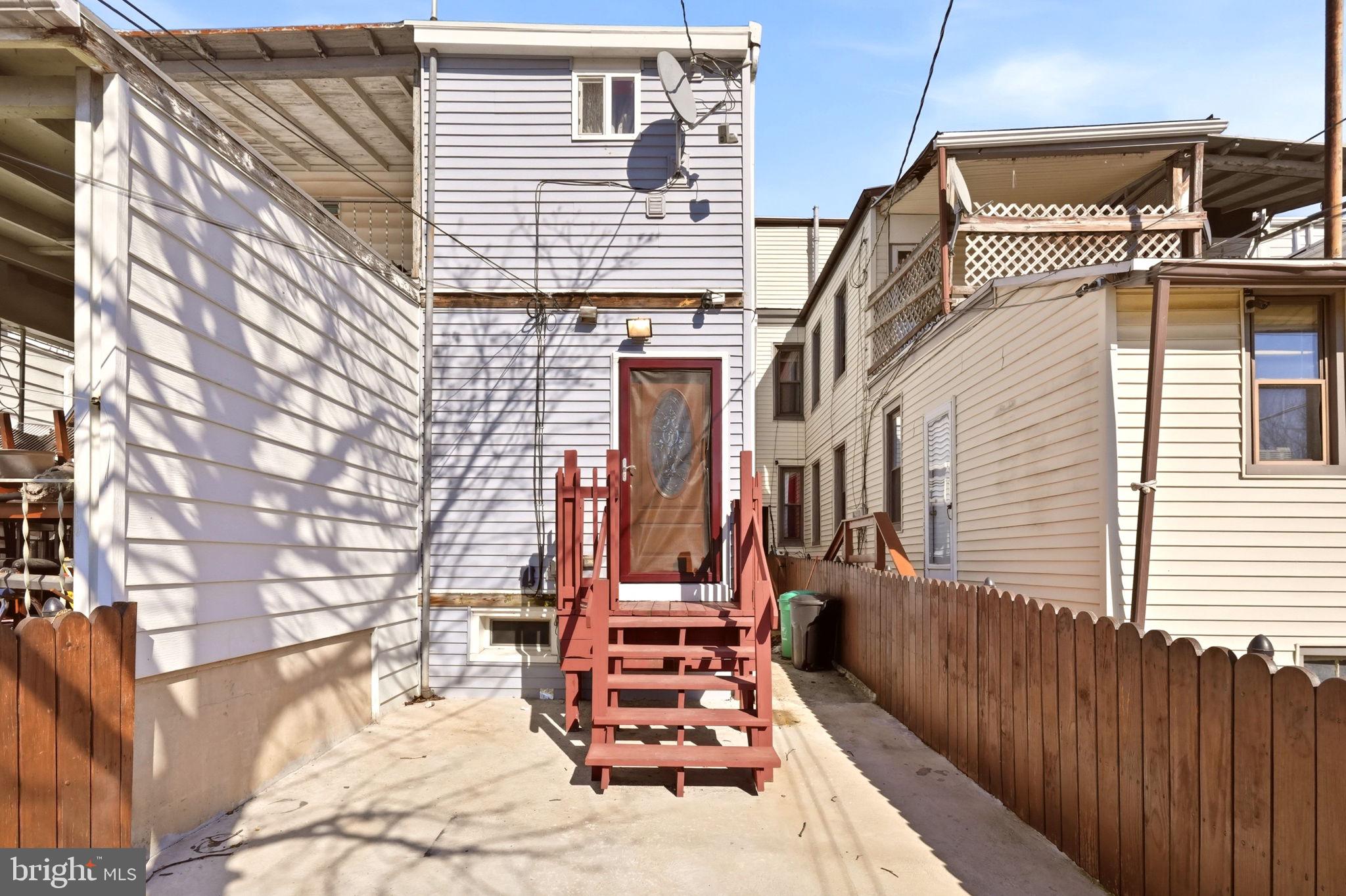 1232 Locust Street Reading, PA 19604 - Photo 46 of 46