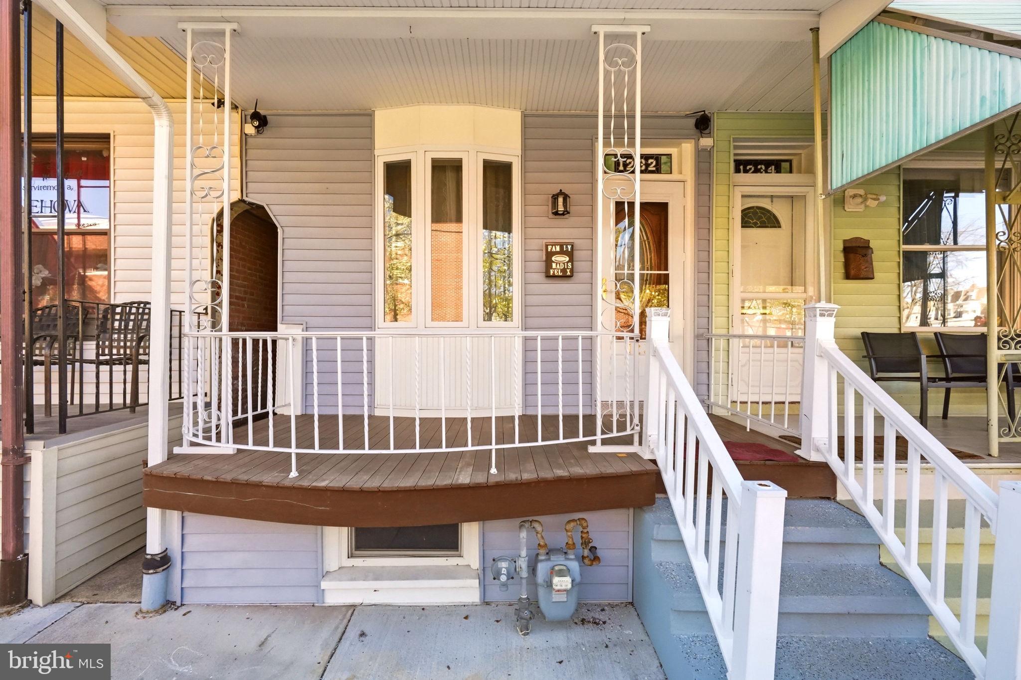 1232 Locust Street Reading, PA 19604 - Photo 5 of 46