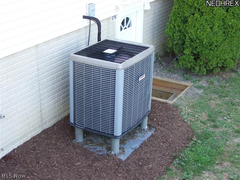 3800 Center Road Ashtabula, OH 44004 - Photo 19 of 25 Heat pump.
