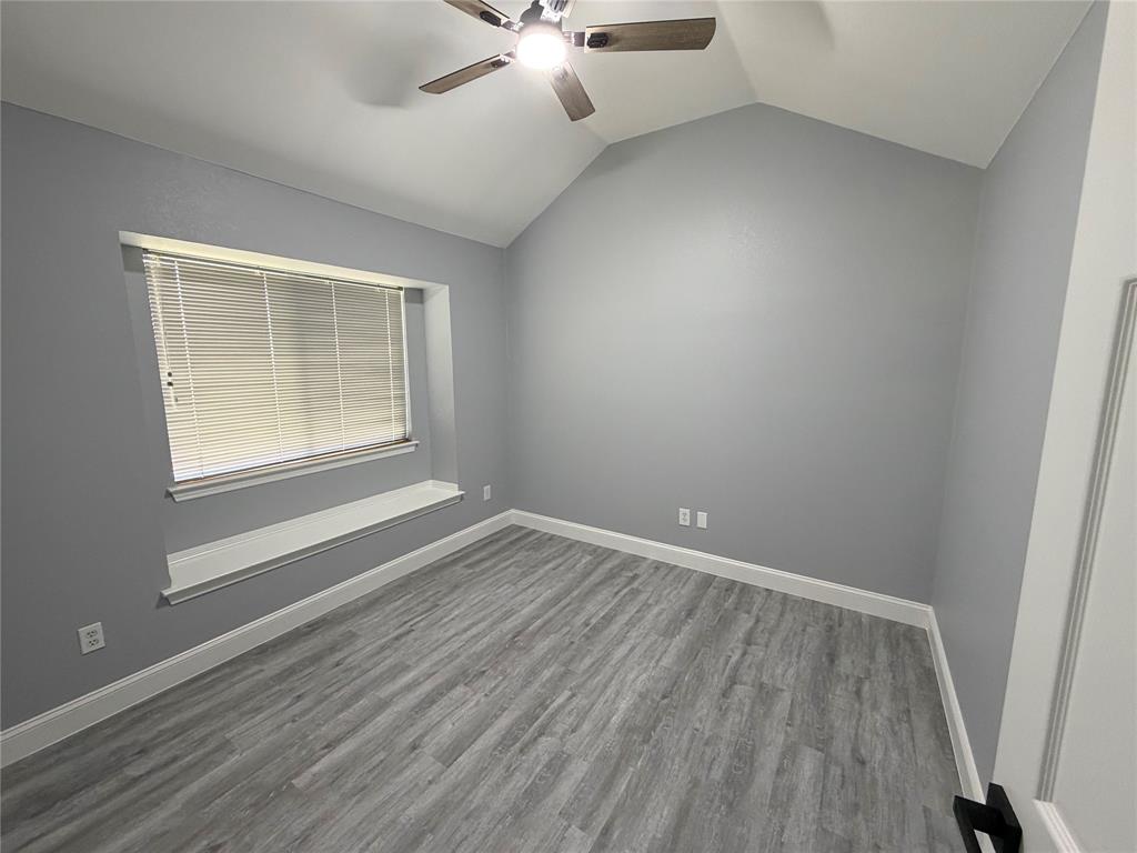 1808 Haley Circle Carrollton, TX 75006 - Photo 13 of 16