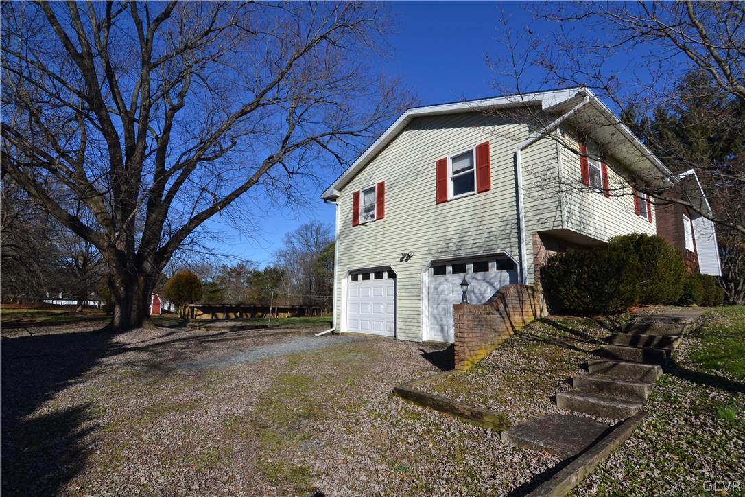 5081 West Hopewell Road Center Valley, PA 18034 - Photo 4 of 32 Gallery Image 4