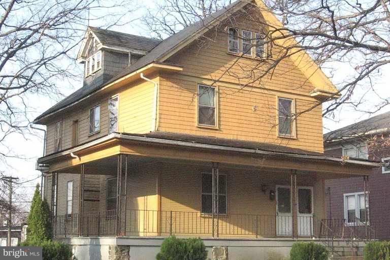 3221 Vickers Road Baltimore, MD 21216 - Photo 1 of 25 Exterior (Main)