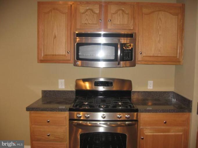 3221 Vickers Road Baltimore, MD 21216 - Photo 6 of 25 Kitchen