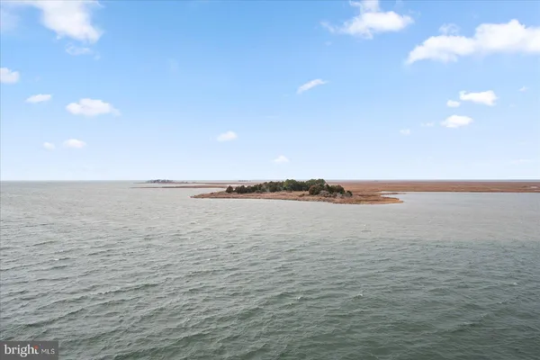 $379,000 | 103 Williams Street, Unit 517, Crisfield, MD 21817