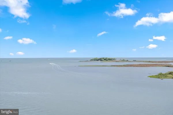 $379,000 | 103 Williams Street, Unit 517, Crisfield, MD 21817