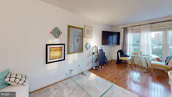 $2,099 | 1503 12th Street North, Unit B, Arlington, VA 22209