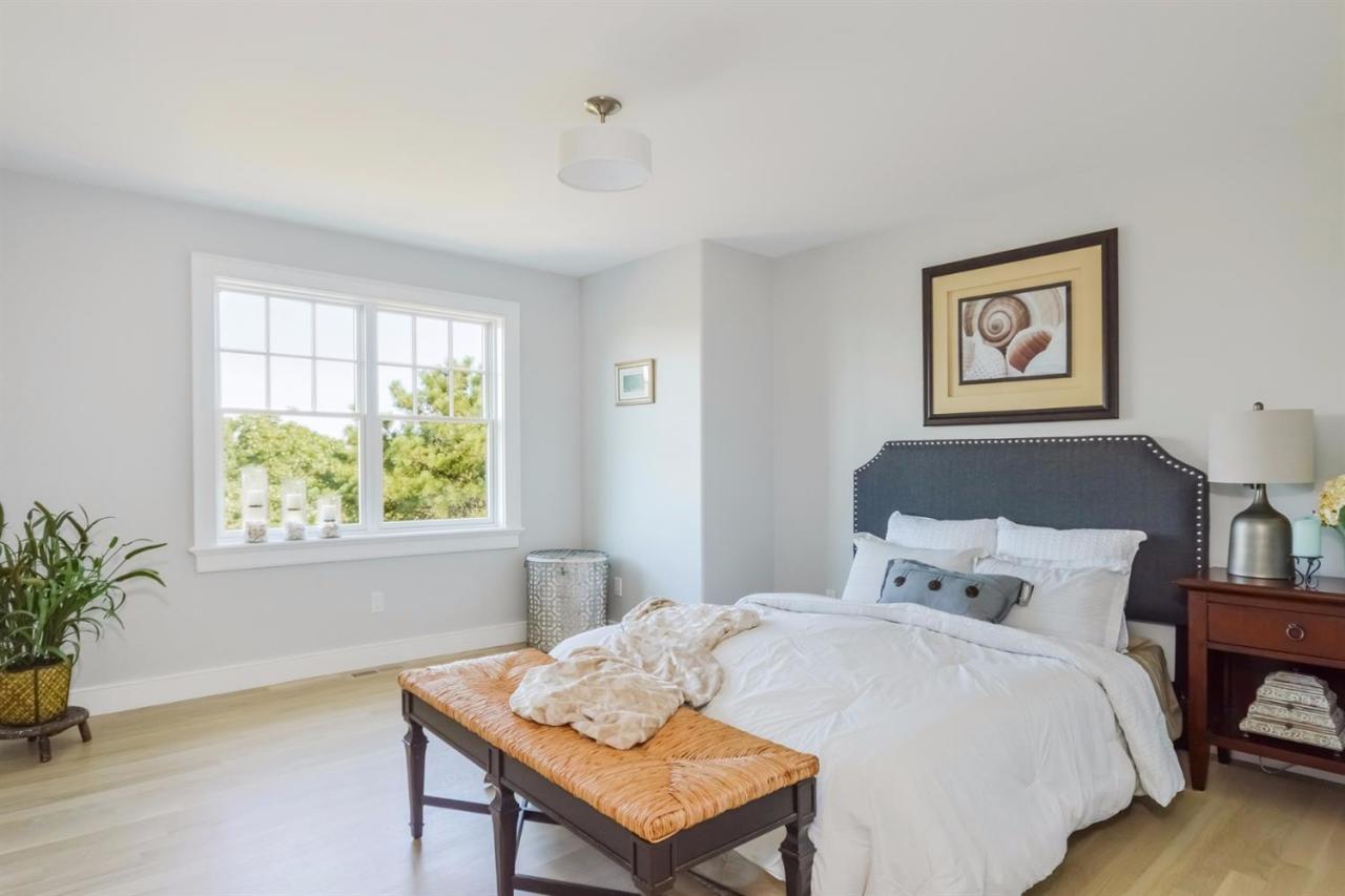 10 Uncle Stephens Road West Dennis, MA 02670 - Photo 23 of 32 Bedroom