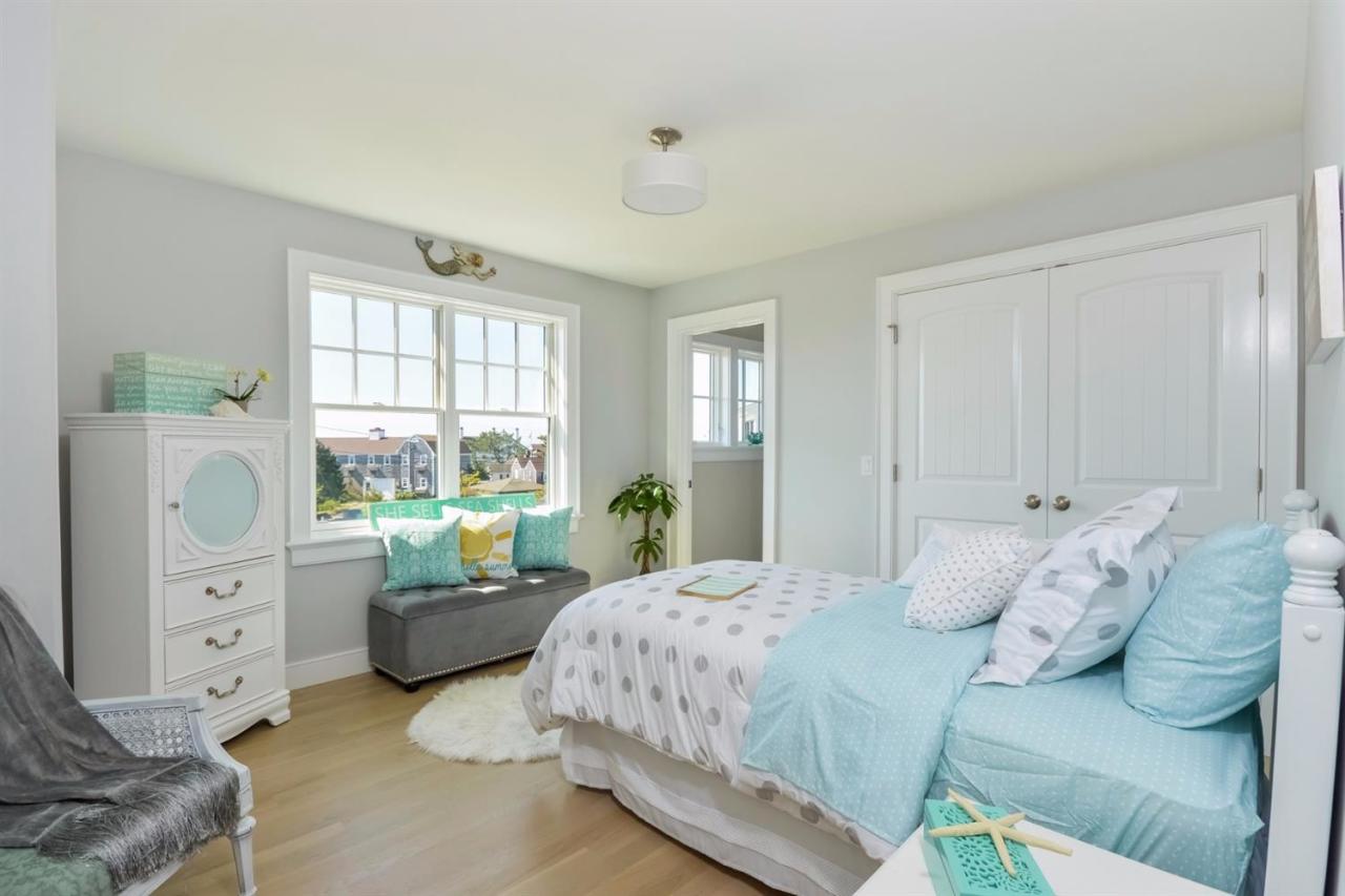 10 Uncle Stephens Road West Dennis, MA 02670 - Photo 25 of 32 Bedroom