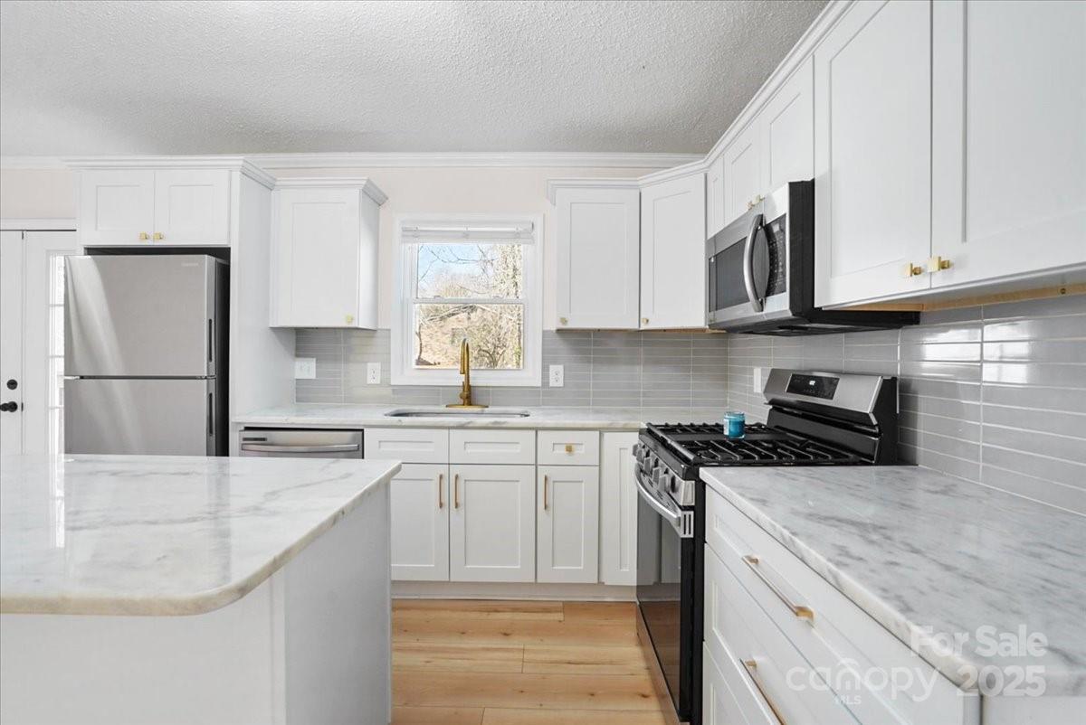 4804 Chapel Grove Road Gastonia, NC 28052 - Photo 8 of 30 Gallery Image 8