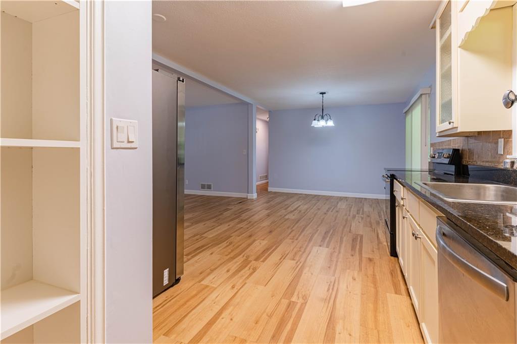 2888 Mockingbird Circle Duluth, GA 30096 - Photo 8 of 32