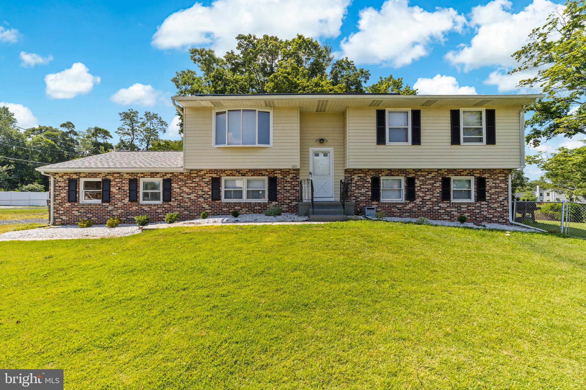 410 Lewistown Road Columbus, NJ 08022 - Photo 1 of 21